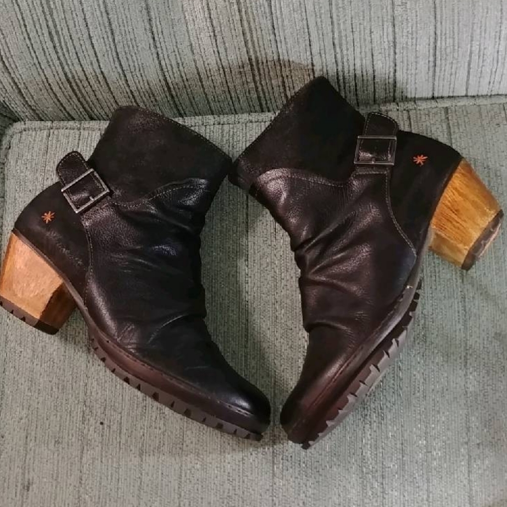 Art Company Oslo slouchy booties